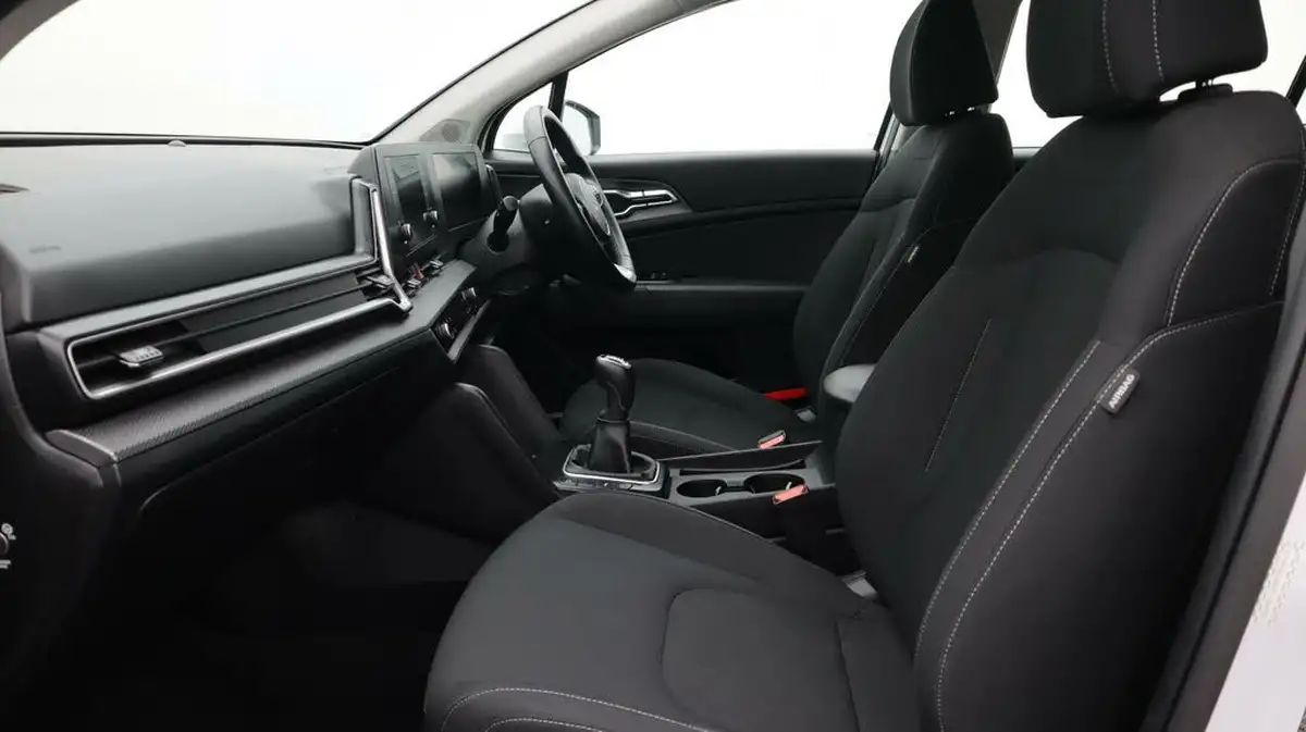 2023-kia-sportage-16-t-gdi-2-148bhp-big-14