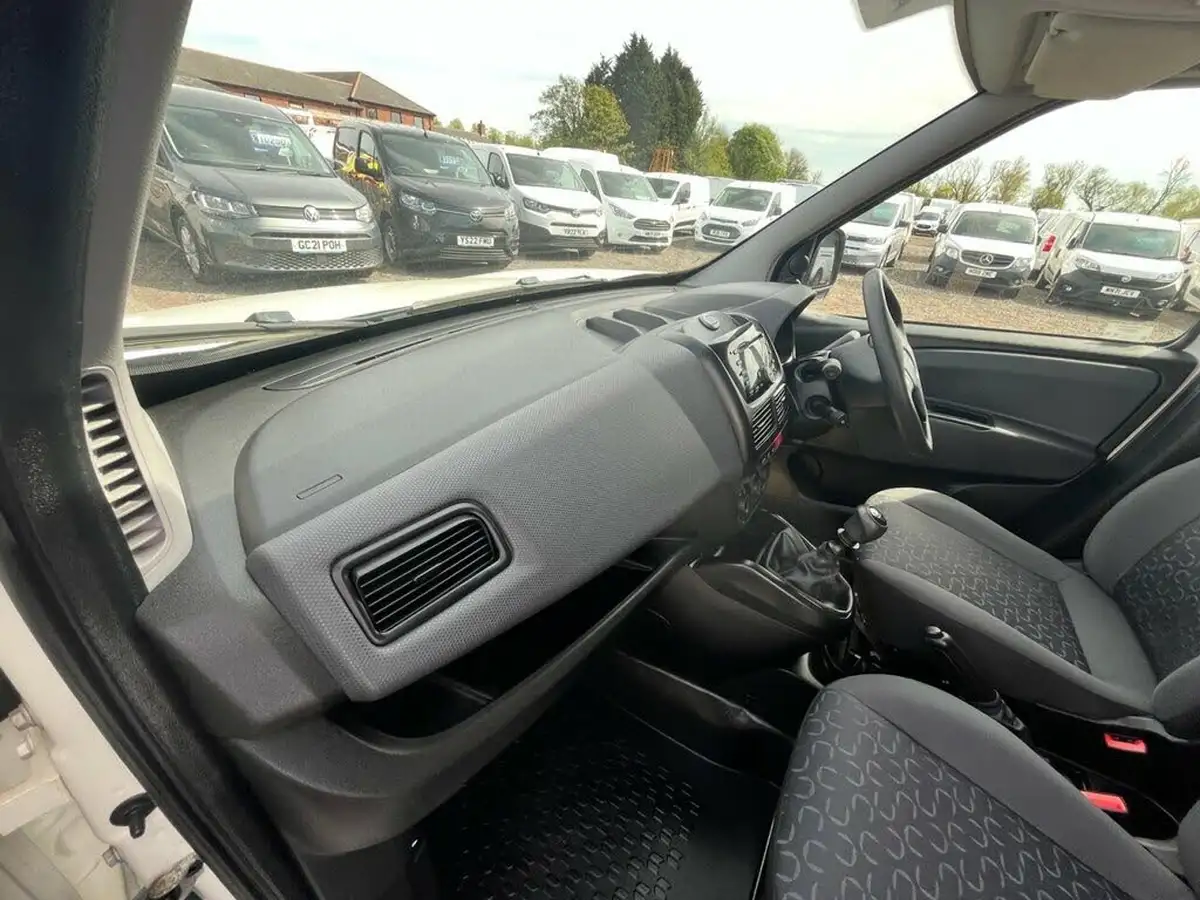 2021-fiat-doblo-cargo-16td-l2h1-maxi-tecnico-120bhpeu6dt-panel-van-big-43