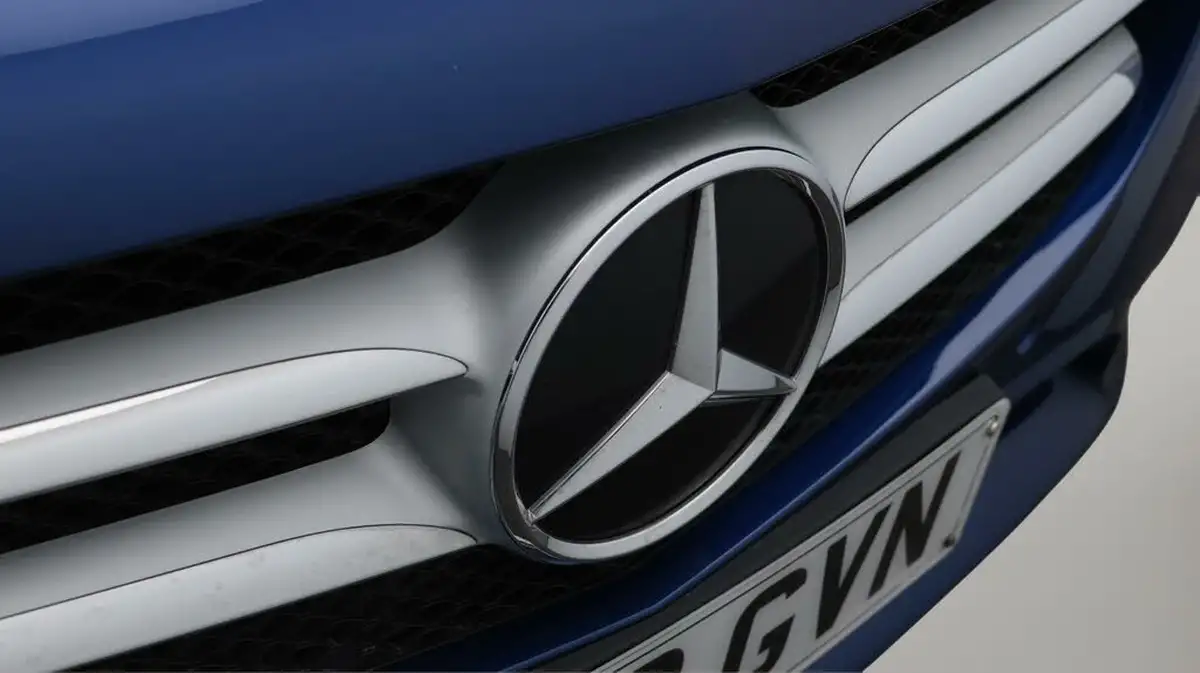 2020-mercedes-benz-c-class-15-c200-sport-ss-saloon-4d-big-22