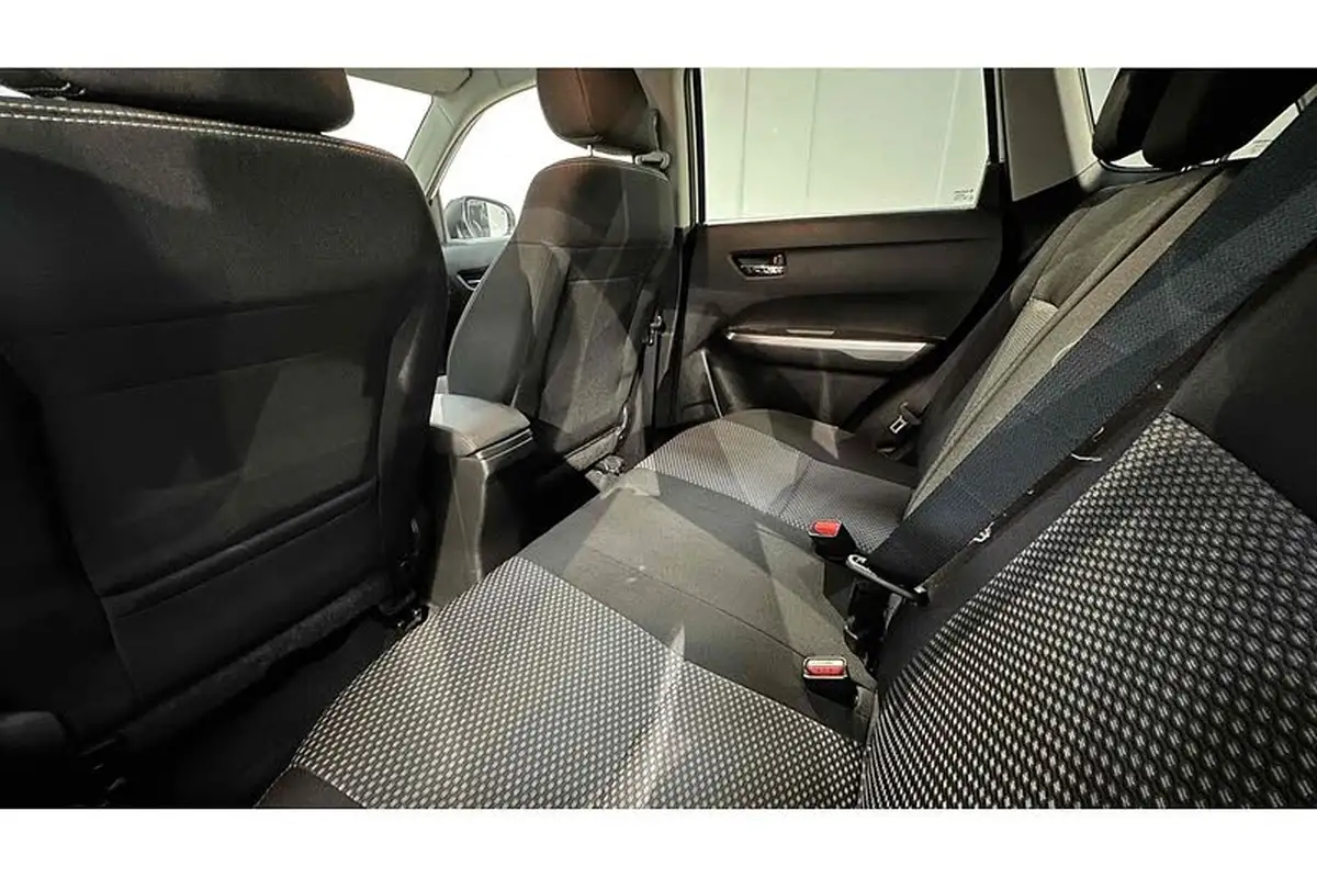2018-suzuki-vitara-10-boosterjet-sz-t-big-20