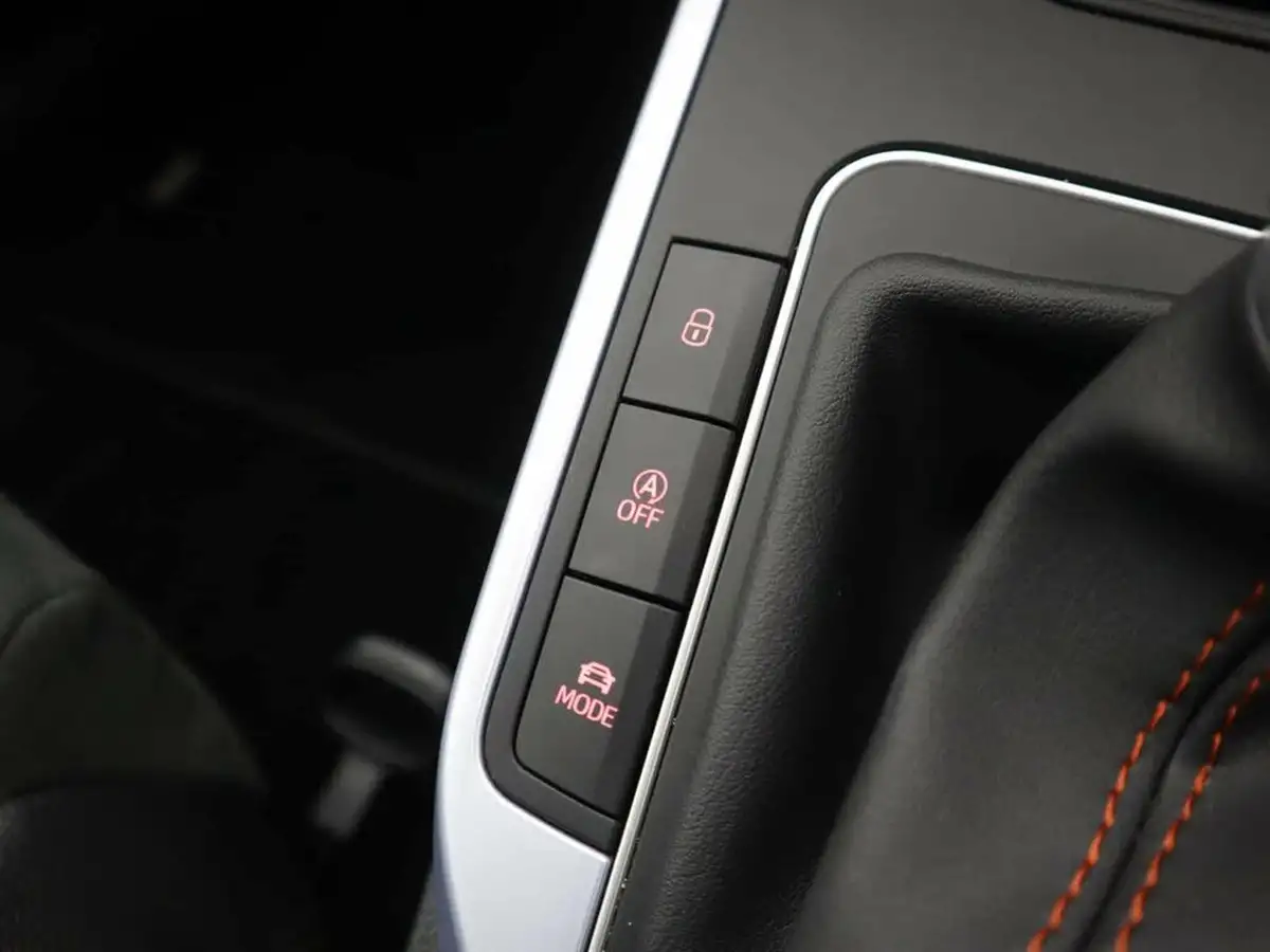 2025-seat-arona-10-tsi-fr-sport-dsg-big-20