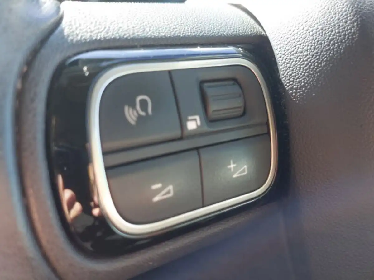 2019-citroen-c3-12-puretech-flair-82ps-ss-big-17