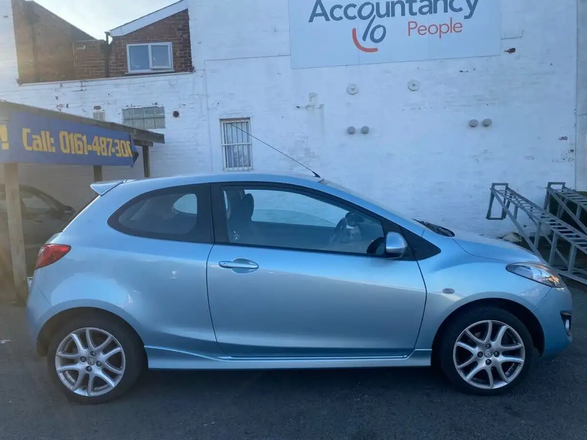 2012-mazda-mazda2-15-sport-102bhp-3d-big-11