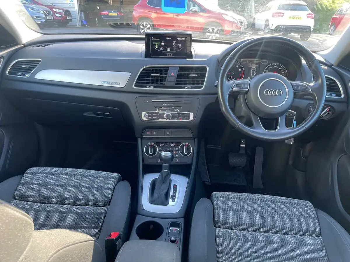 2016-audi-q3-20-tfsi-quattro-se-big-16