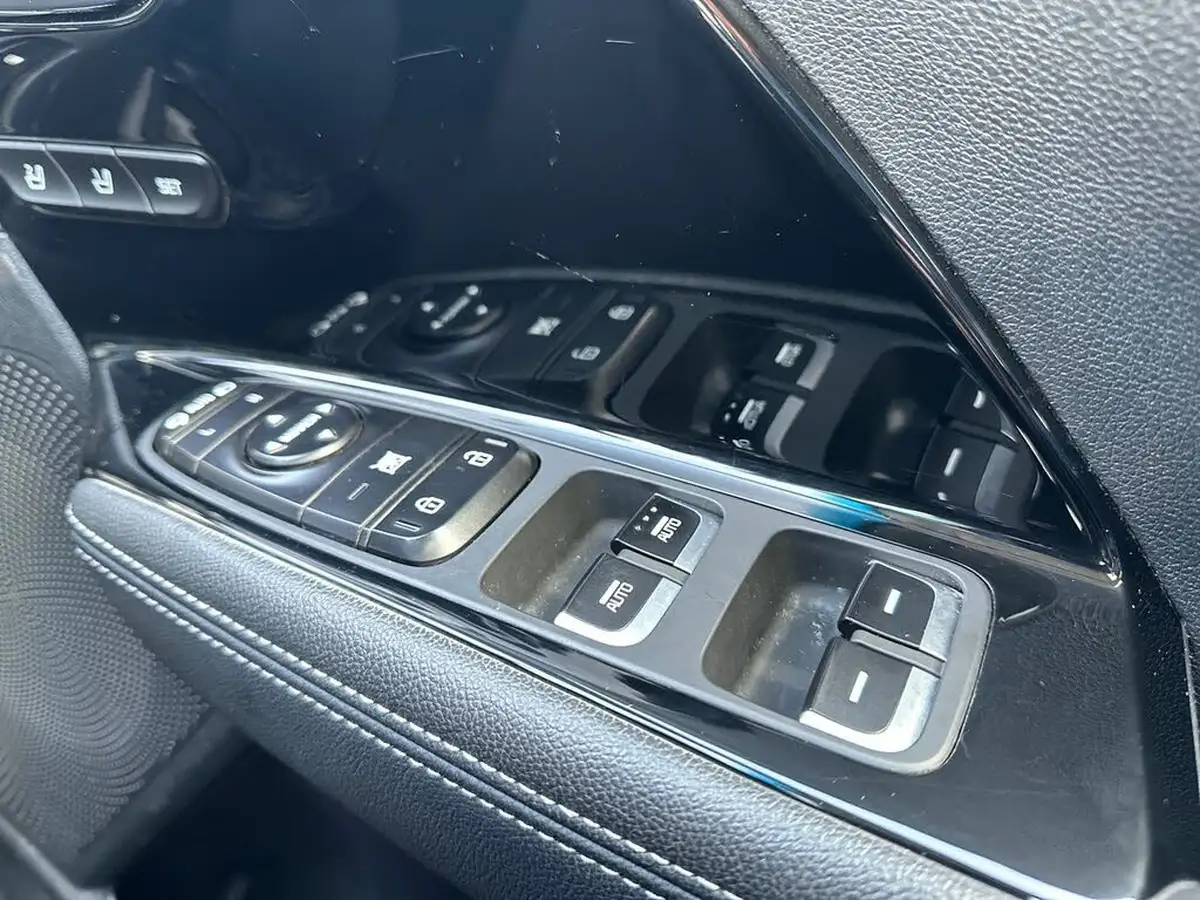 2021-kia-niro-16-gdi-4-132kwh-big-15