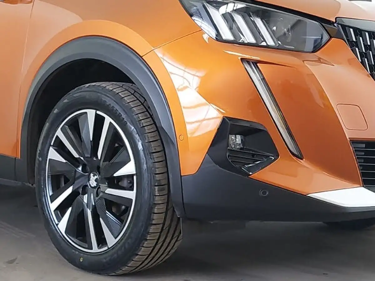 2021-peugeot-2008-suv-12-puretech-gt-premium-130bhp-big-8