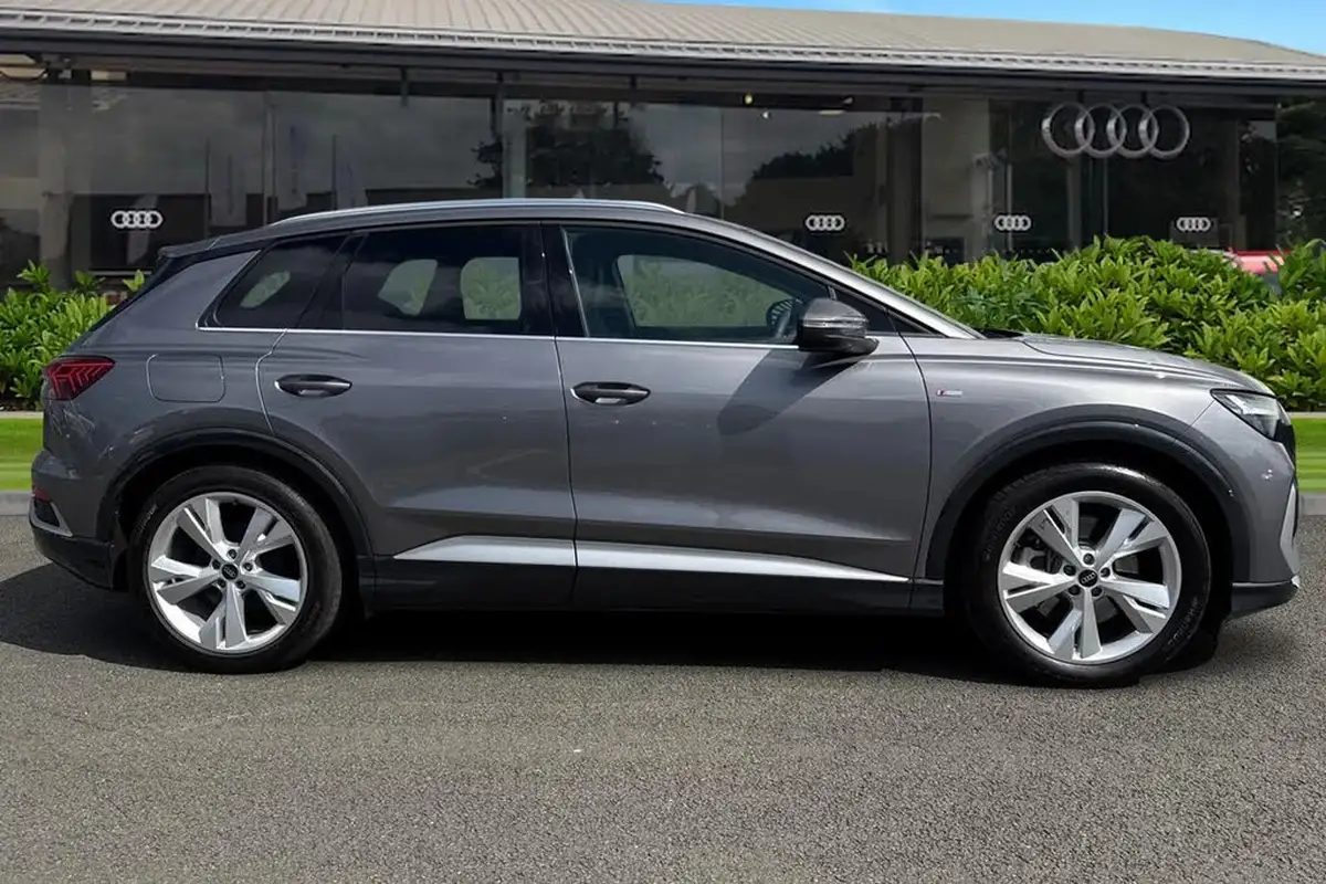 2024-audi-q4-e-tron-45e-s-line-sportback-auto-big-2