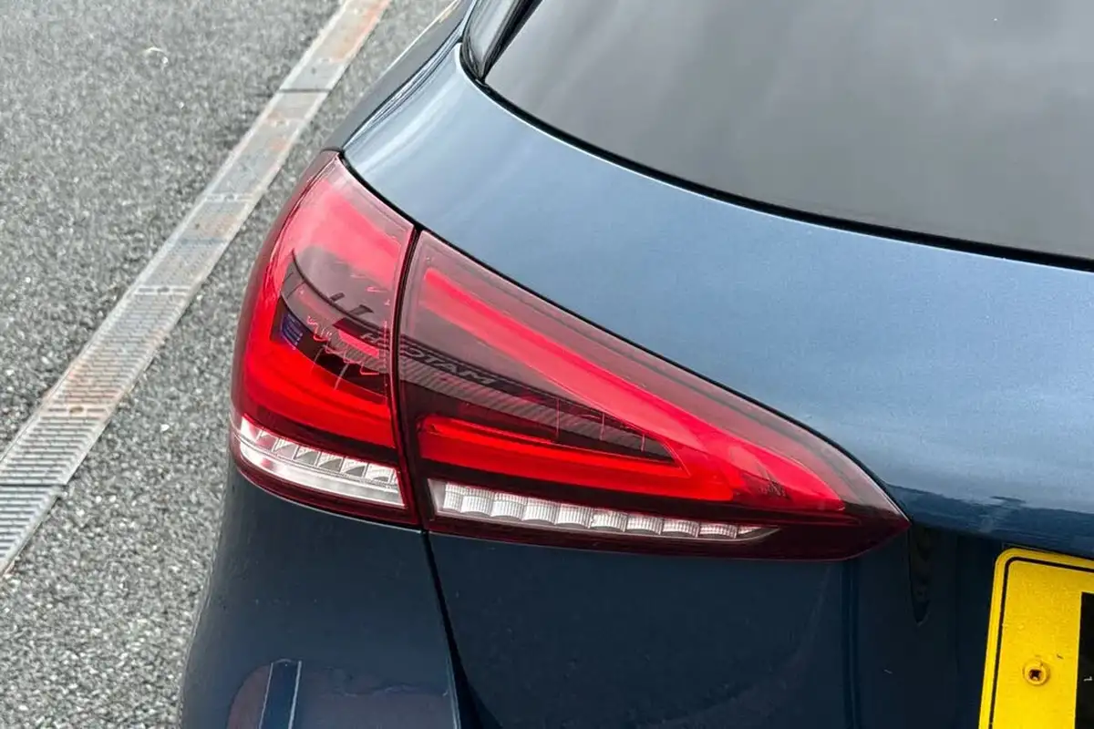 2019-mercedes-benz-a-class-15d-a180d-amg-line-premium-hatchback-5d-7g-dct-big-32