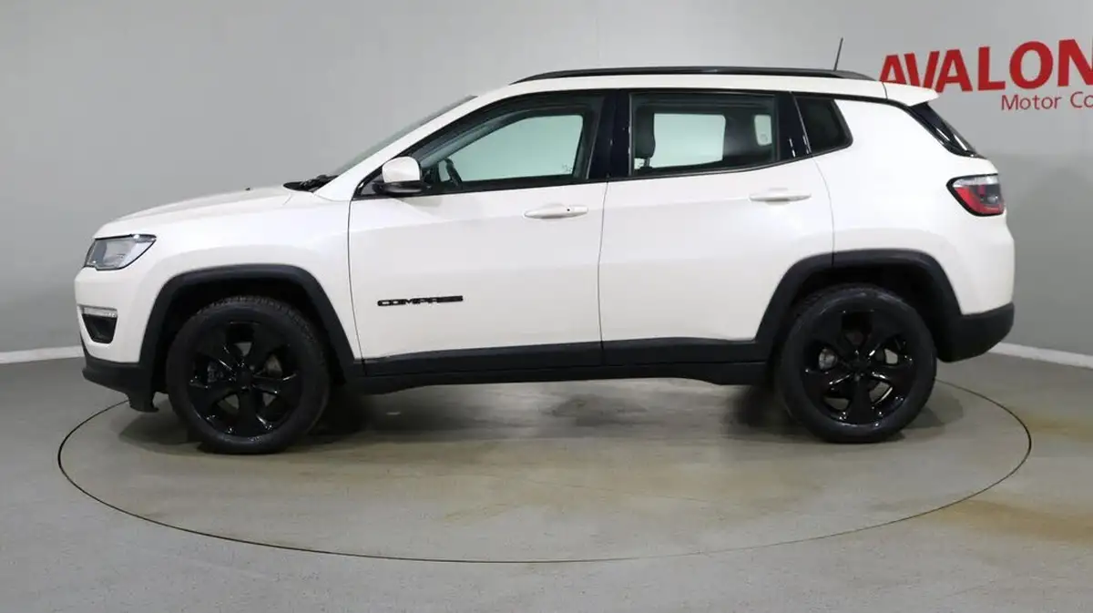 2021-jeep-compass-14-multiair-ii-night-eagle-big-3