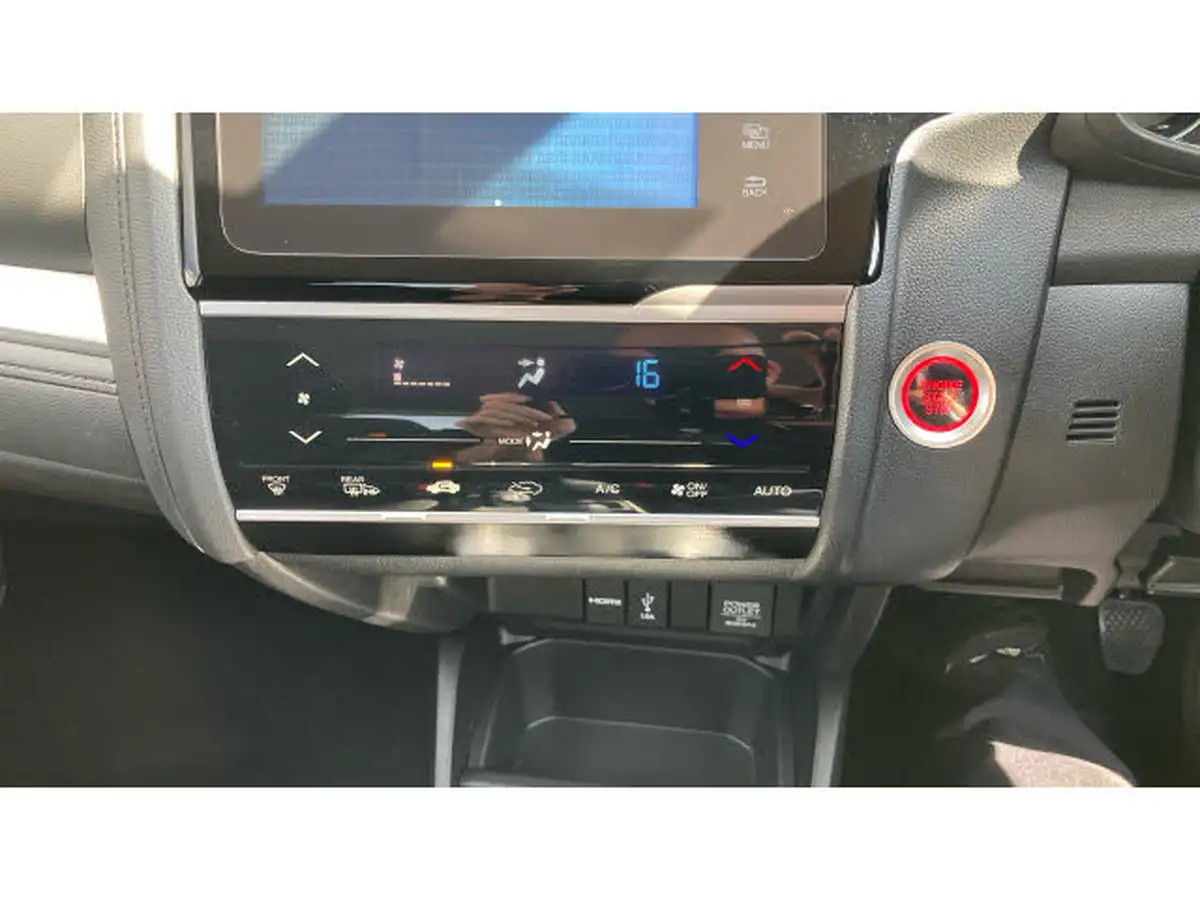 2019-honda-jazz-13-i-vtec-ex-navi-big-16