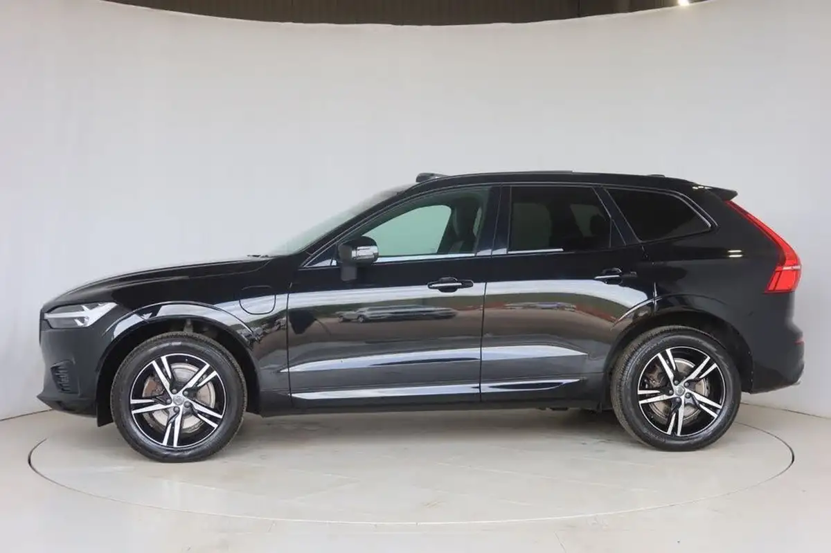 2021-volvo-xc60-20-t6-r-design-340bhp-big-15