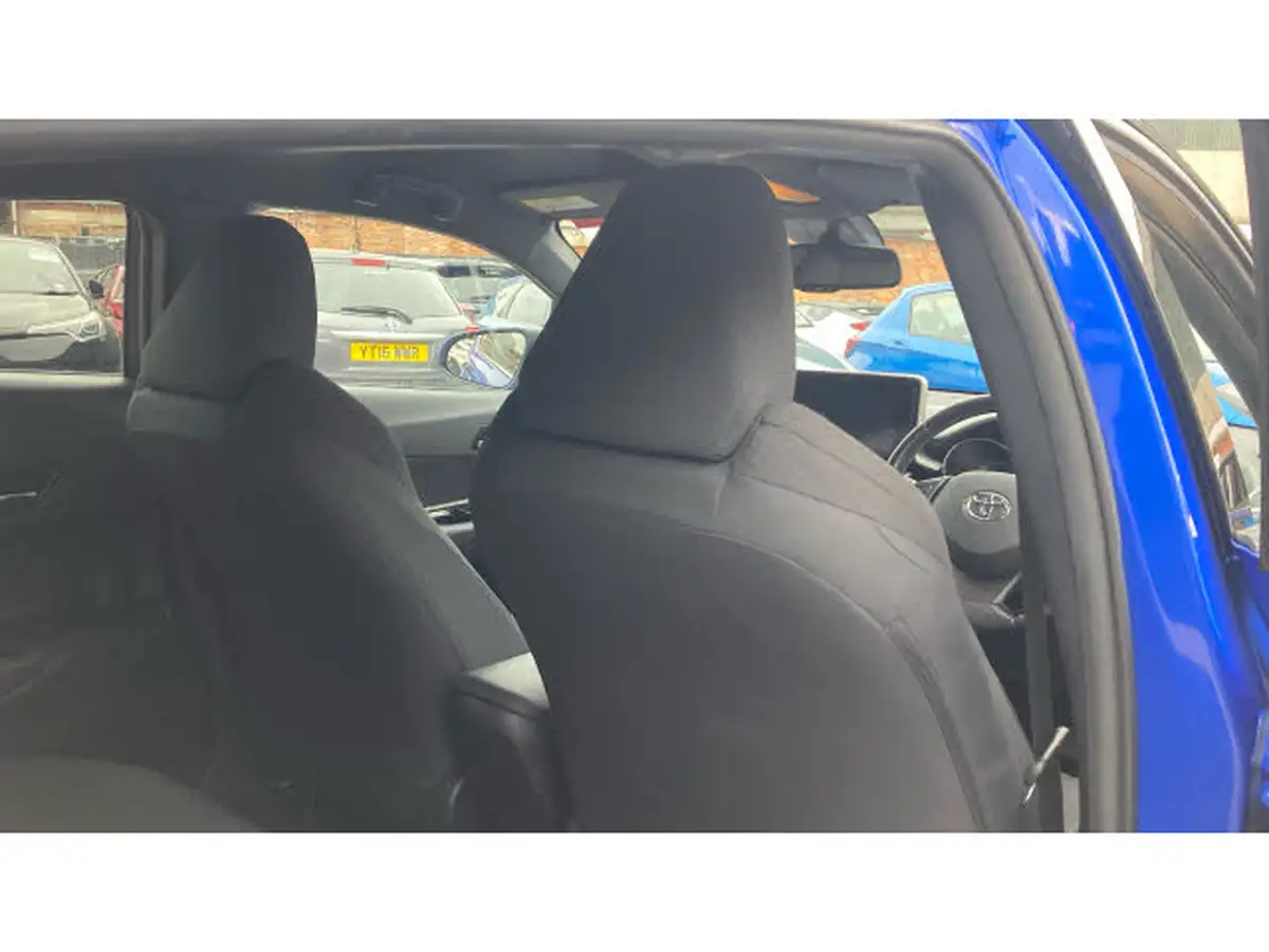 2019-toyota-c-hr-18-vvt-i-dynamic-big-19