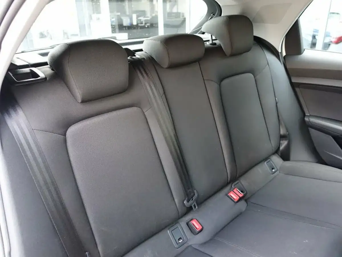2019-audi-a1-10-30-tfsi-se-big-9