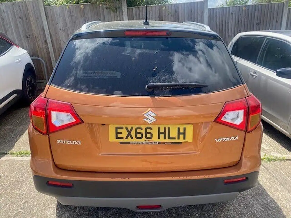 2016-suzuki-vitara-16-sz-t-big-2