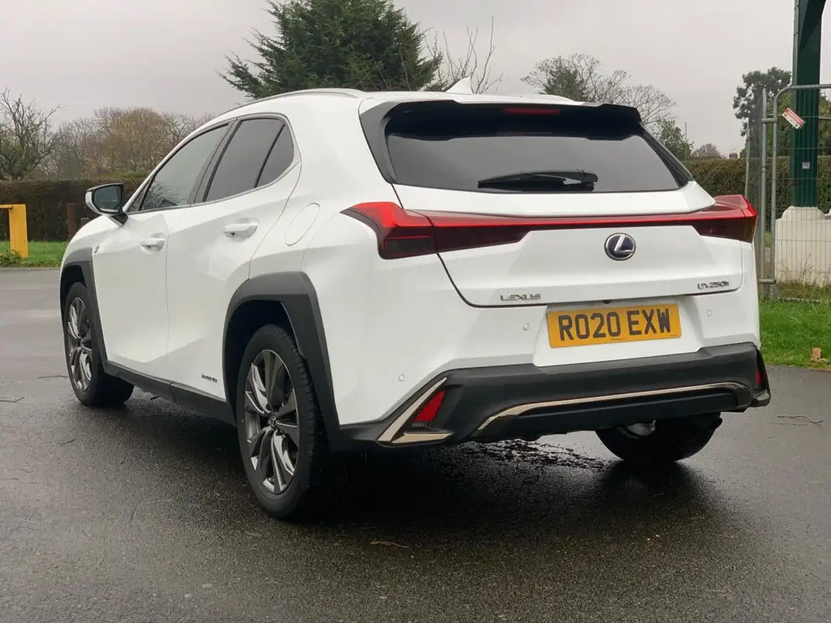 2020-lexus-ux-250h-20-f-sport-premium-pack-w-navigationlexus-driver-assist-big-6