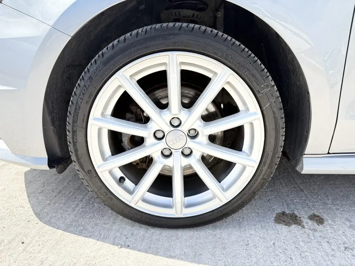 2015-audi-a1-16tdi-s-line-hatchback-3d-big-47