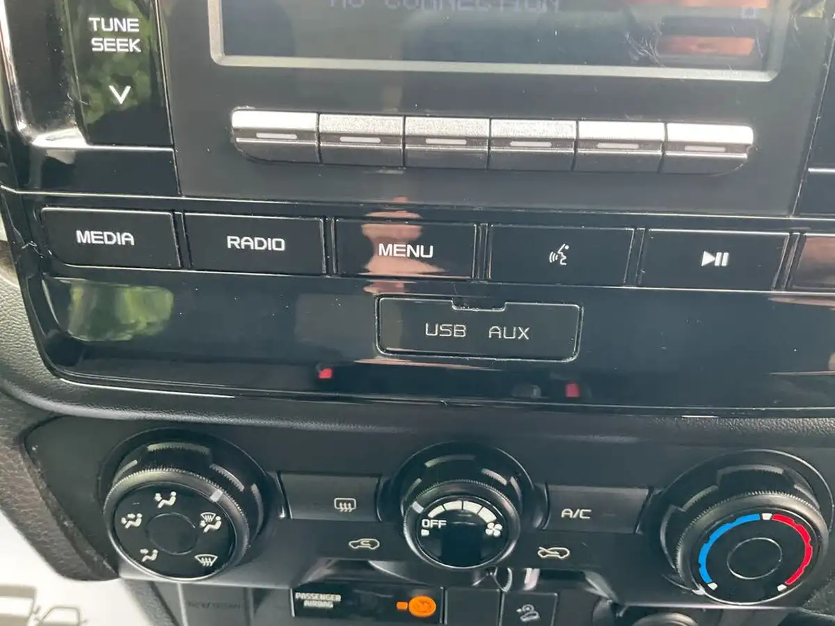 2021-isuzu-d-max-19td-utility-4x4-double-pickup-big-20