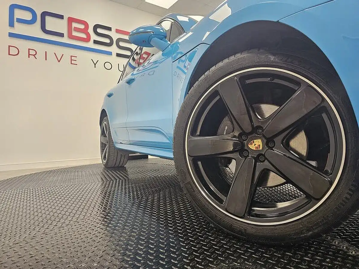 2018-porsche-macan-big-45