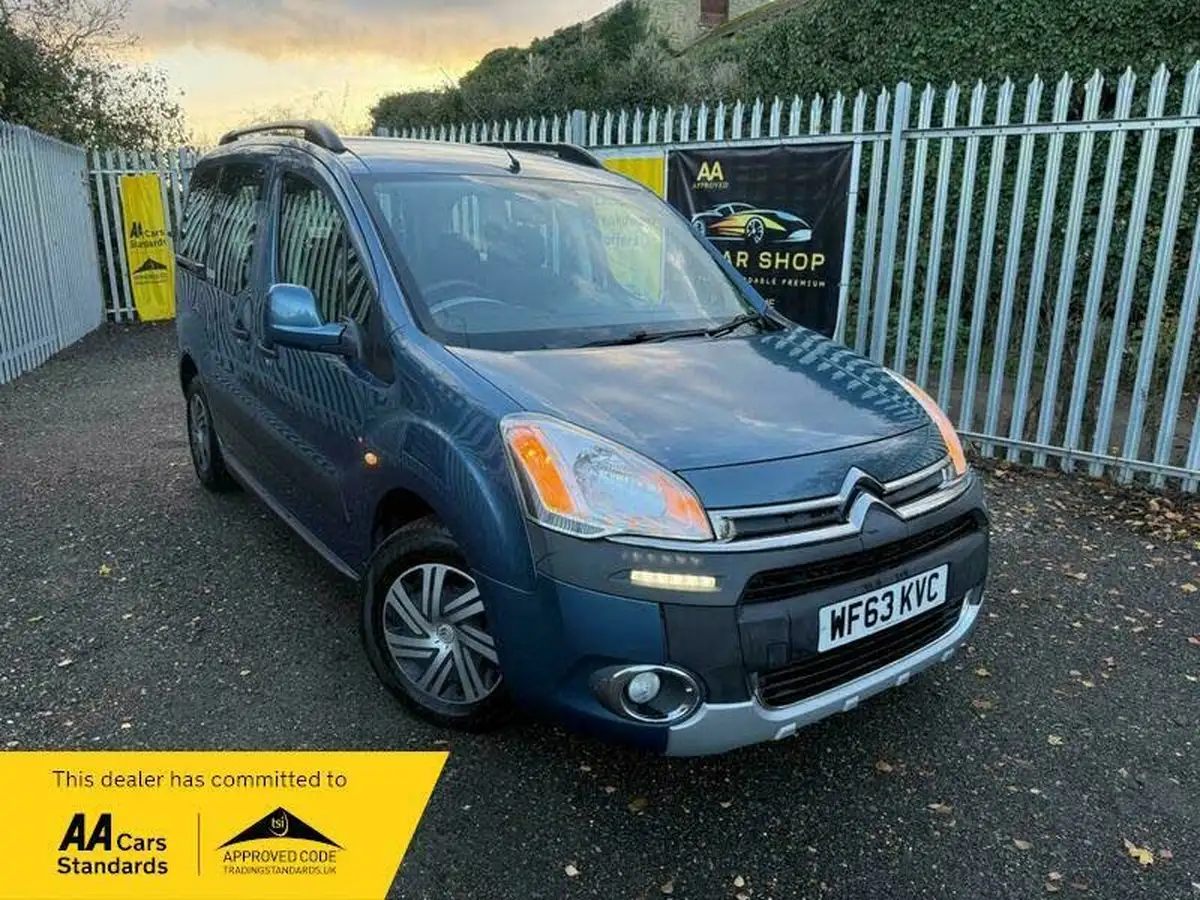 2013-citroen-berlingo-16td-xtr-airdream-egs6-big-0