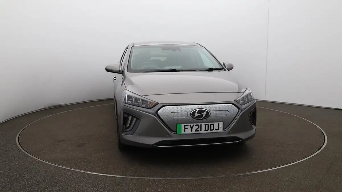 2021-hyundai-ioniq-e-premium-se-electric-100kw-big-41