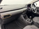 2022-dacia-sandero-stepway-10-tce-essential-90bhp-small-12