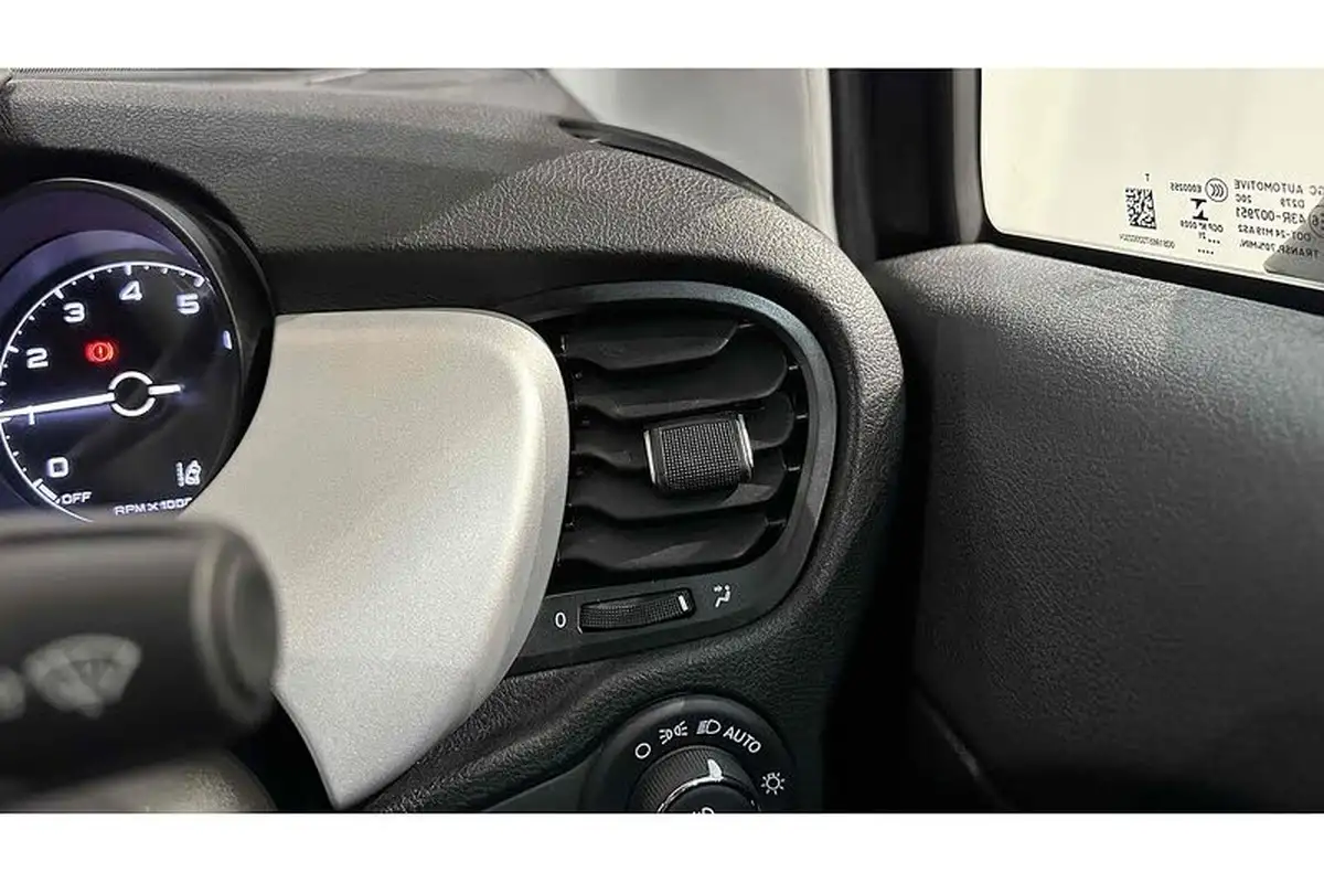2021-fiat-500x-10-firefly-turbo-connect-big-27