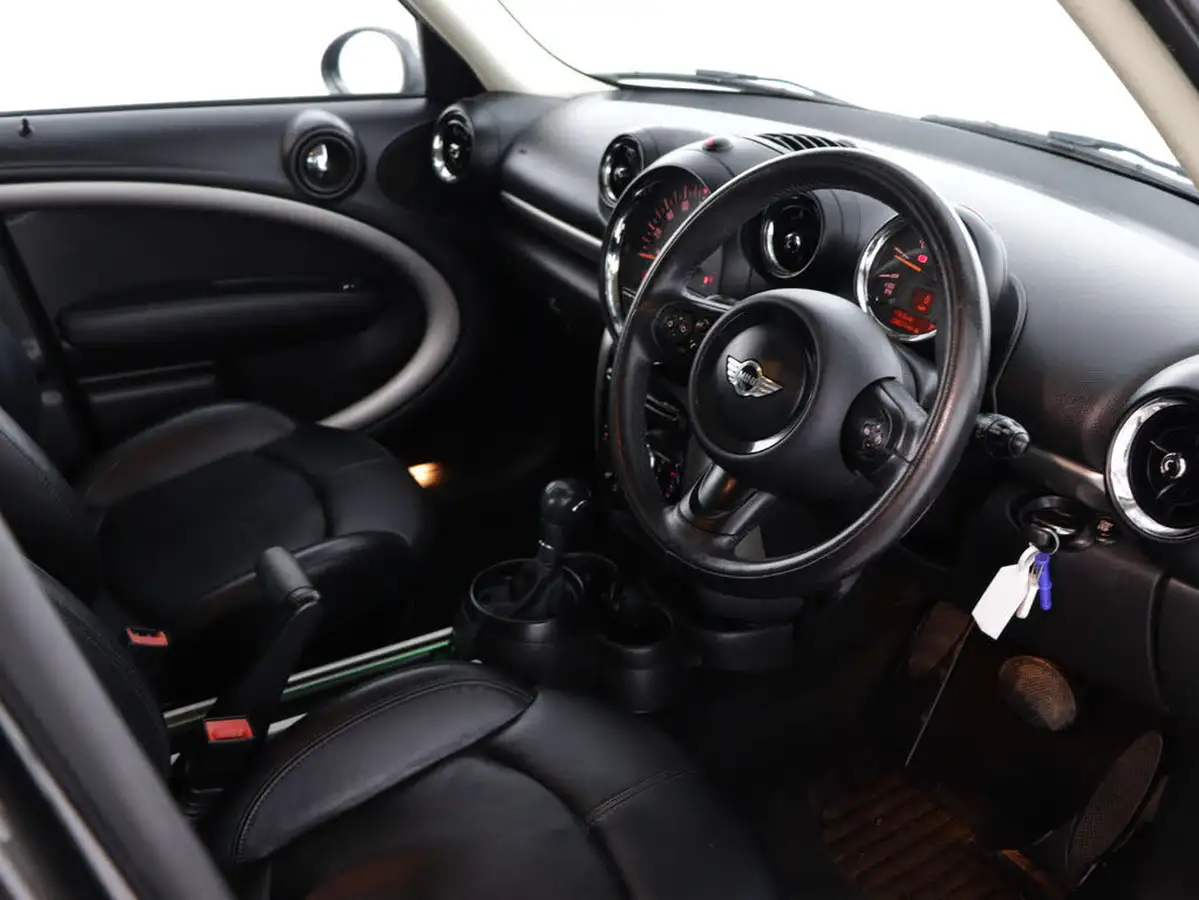 2014-mini-countryman-20td-cooper-d-all4-chili-big-30