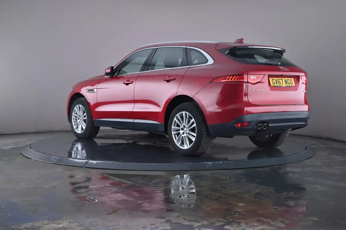2018-jaguar-f-pace-20-i4d-portfolio-180ps-awd-auto-big-19