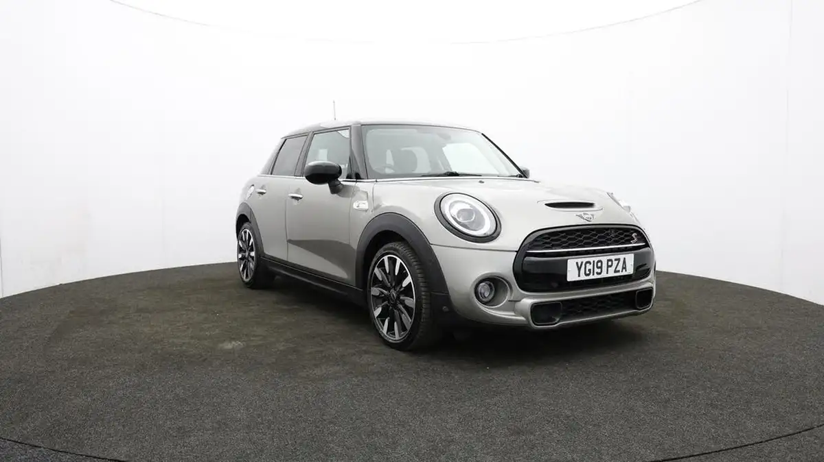 2019-mini-cooper-20-cooper-s-exclusive-189bhp-hatchback-5d-big-52