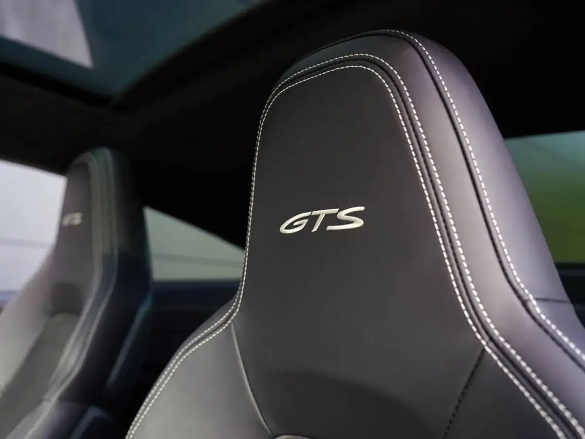 2024-porsche-911-30-carrera-4-gts-480ps-coupe-2981cc-pdk-big-12