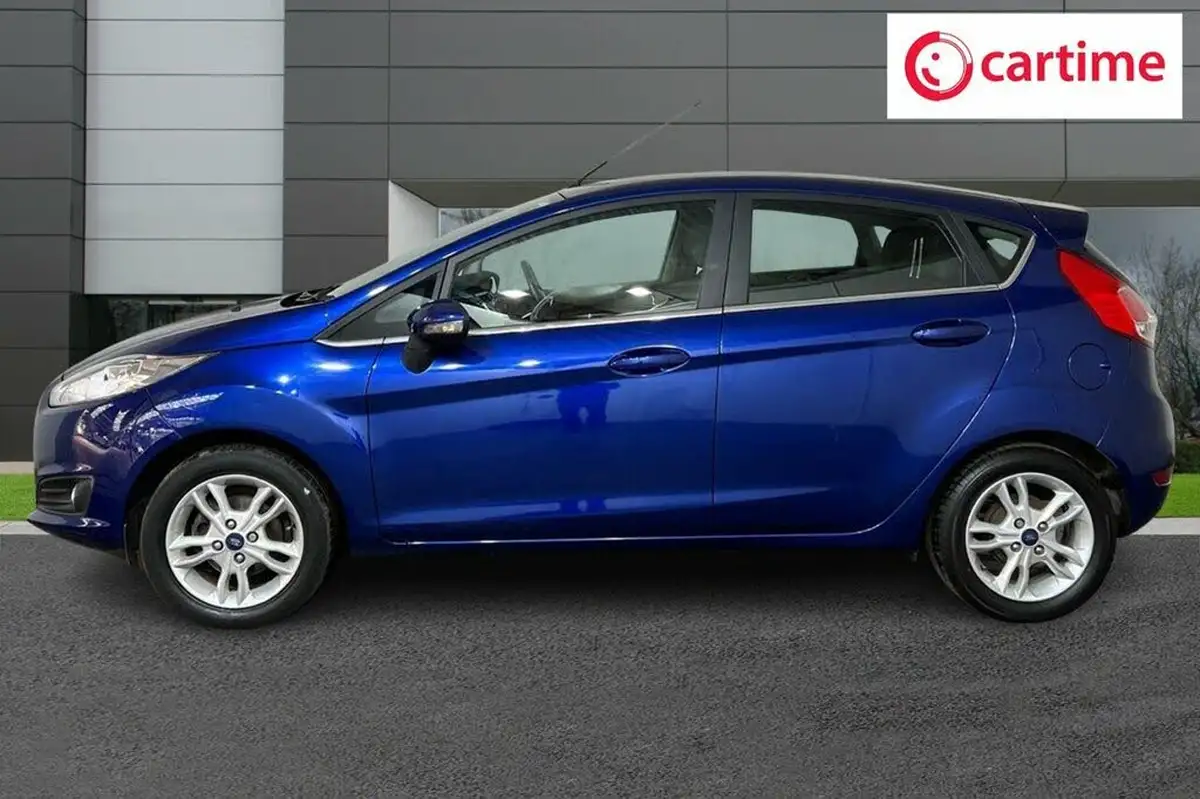 2015-ford-fiesta-125-zetec-5d-big-2