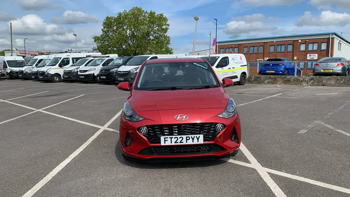 2022-hyundai-i10-12-premium-big-7