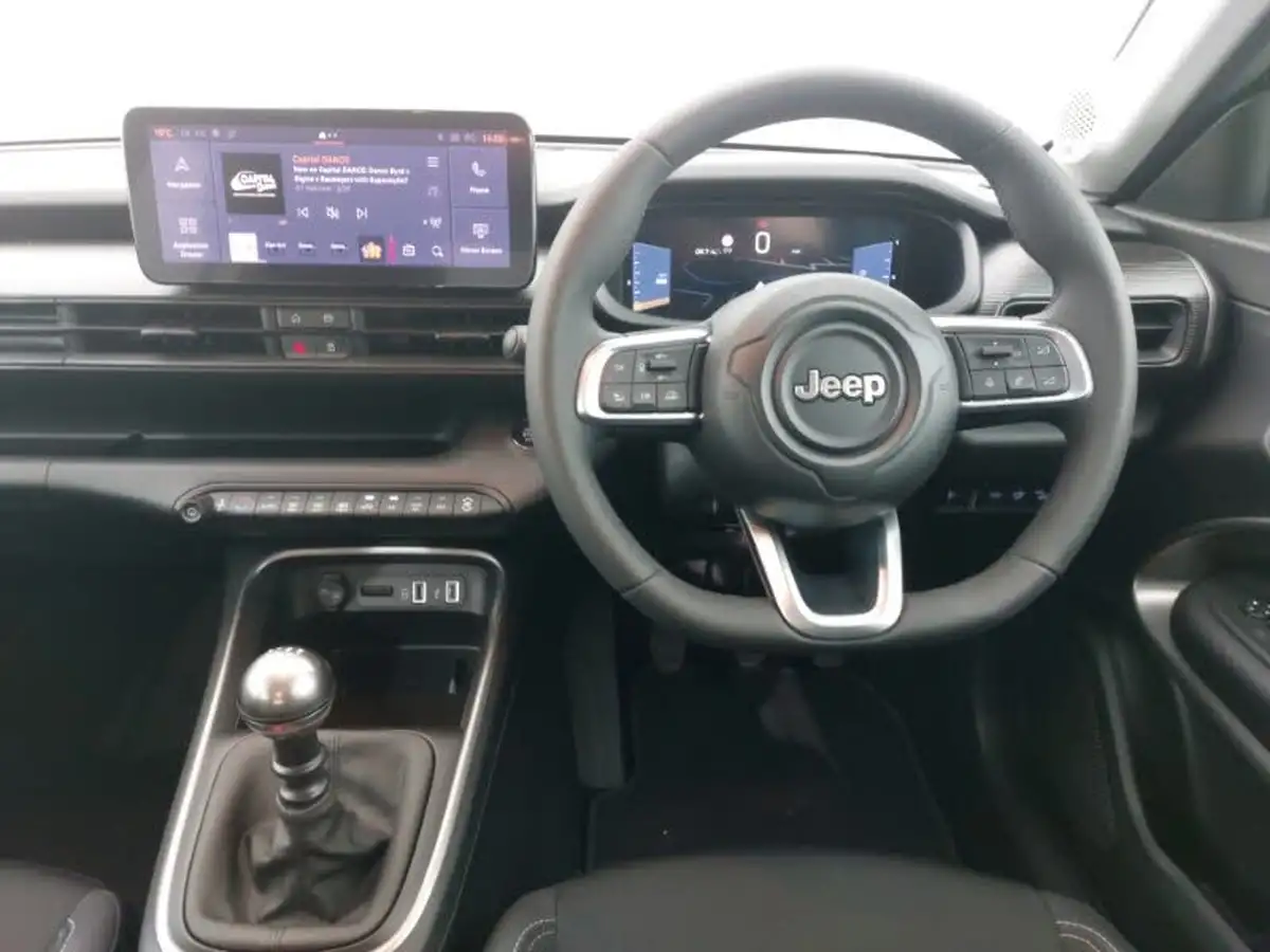 2024-jeep-avenger-12-gse-altitude-big-6