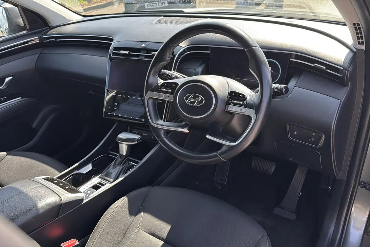 2023-hyundai-tucson-16-t-gdi-premium-150ps-48-volt-mhev-dct-big-8