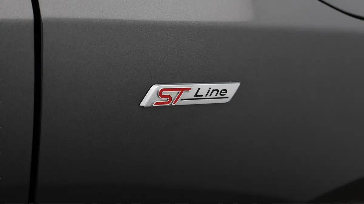 2022-ford-focus-10t-st-line-155ps-hybrid-mhev-hatchback-big-23
