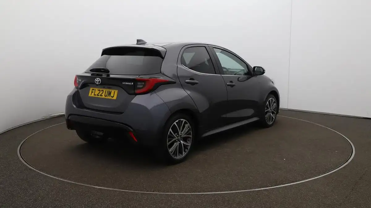 2022-toyota-yaris-15-vvt-i-excel-big-46