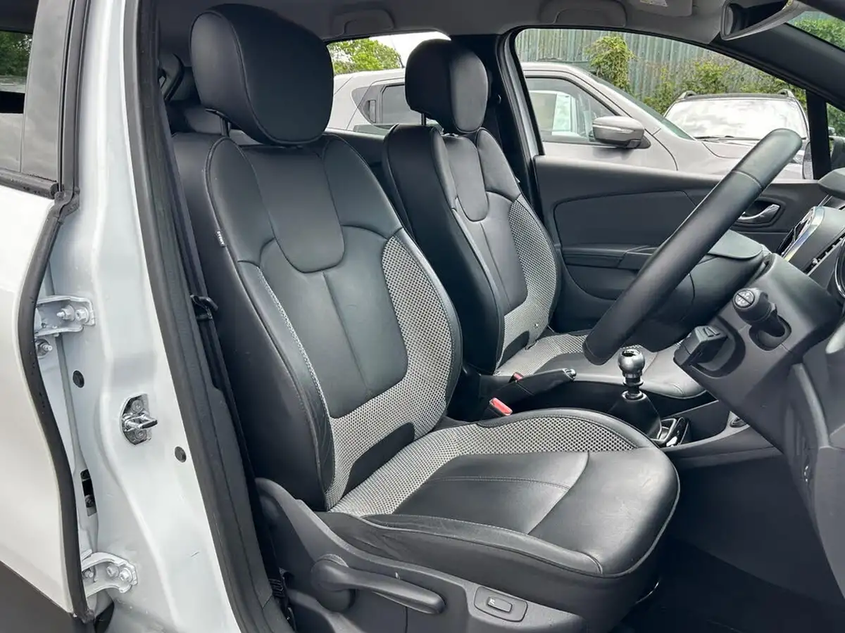 2016-renault-captur-12-tce-iconic-nav-big-31