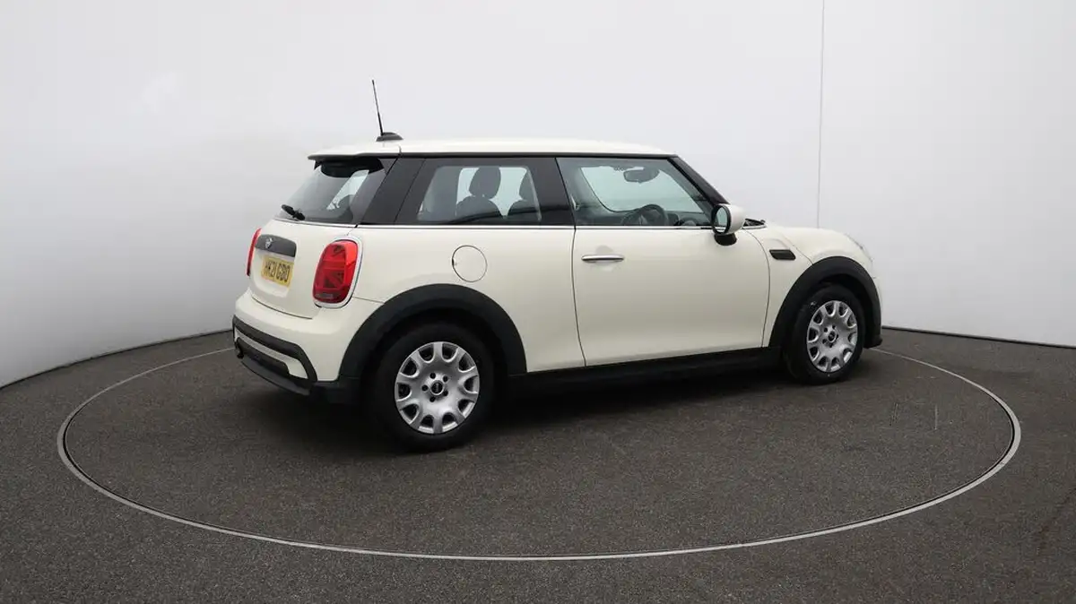 2021-mini-cooper-15-one-classic-3d-big-50
