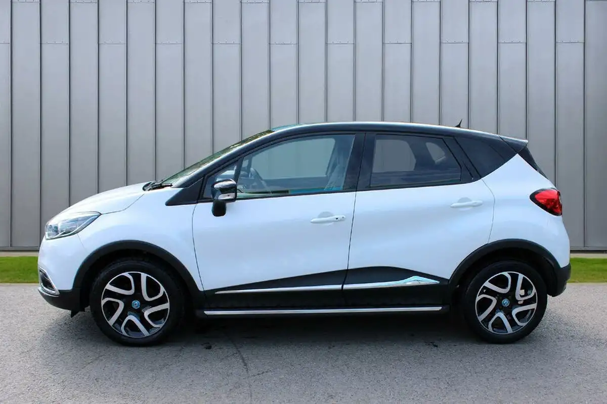 2016-renault-captur-12-tce-iconic-nav-big-7