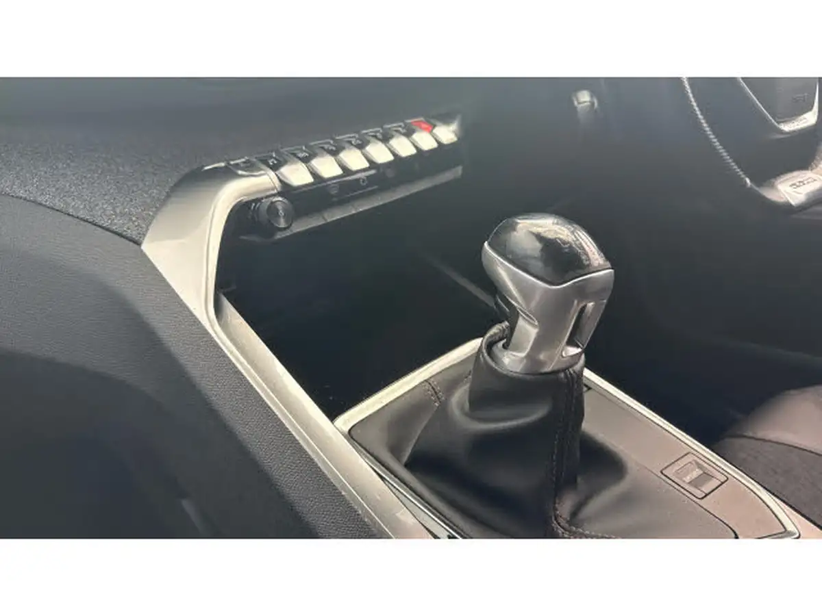 2018-peugeot-3008-suv-15-bluehdi-gt-line-big-12