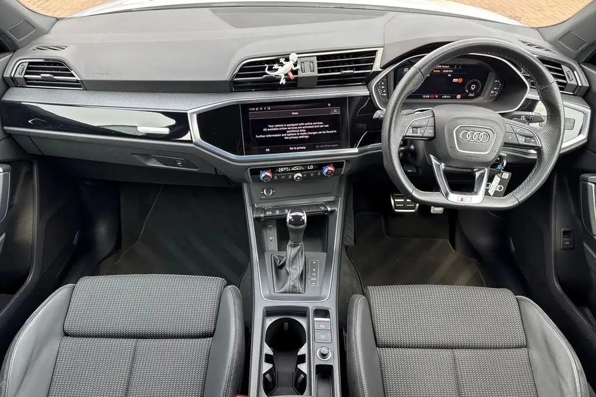 2022-audi-q3-15-35-tfsi-black-edition-codcomfort-sound-pack-station-wagon-big-26