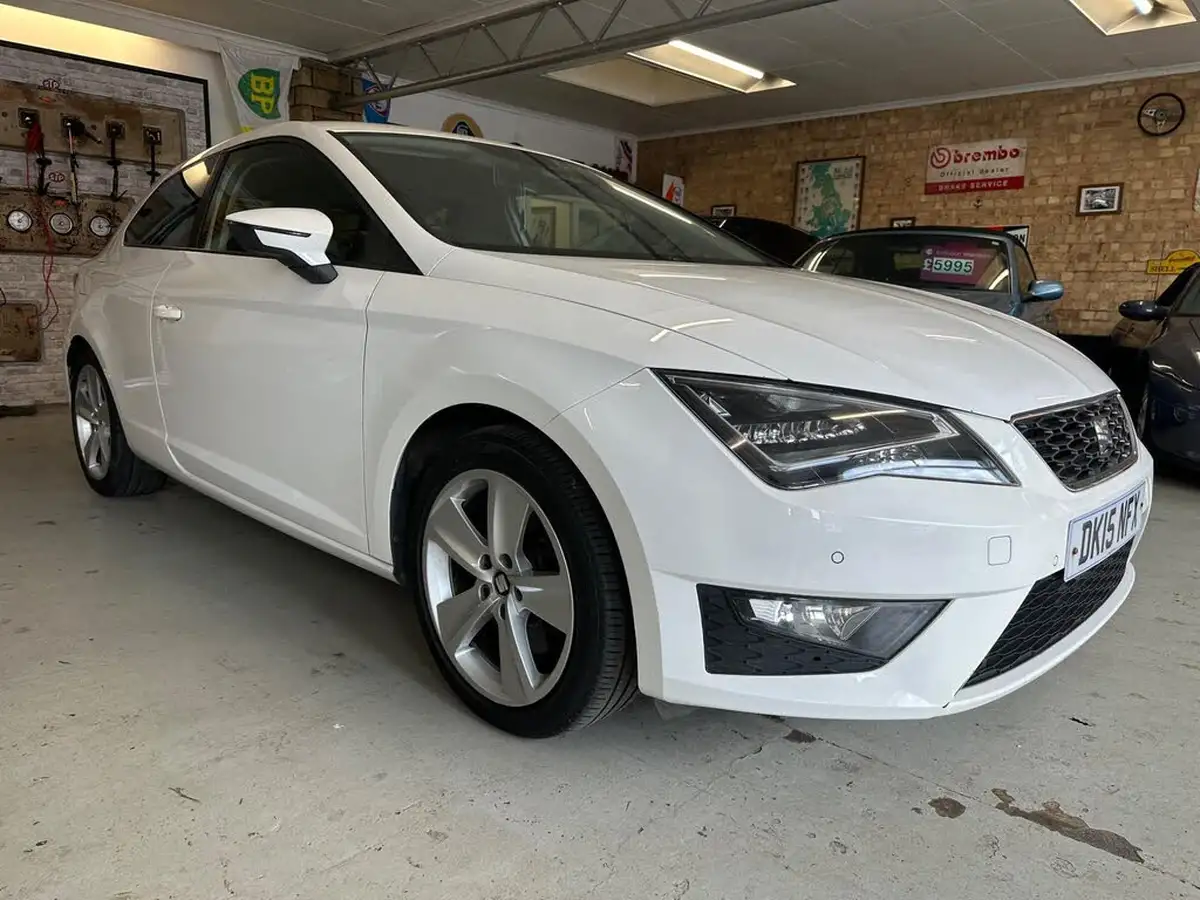 2015-seat-leon-20td-fr-tech-pack-184ps-sportcoupe-3d-dsg-big-0