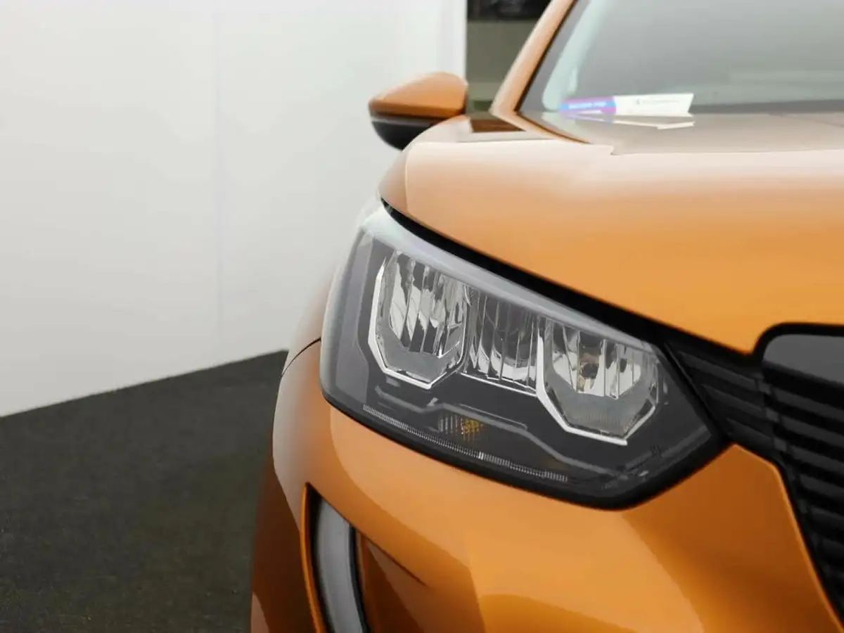 2021-peugeot-2008-suv-12-puretech-active-premium-100bhp-big-49