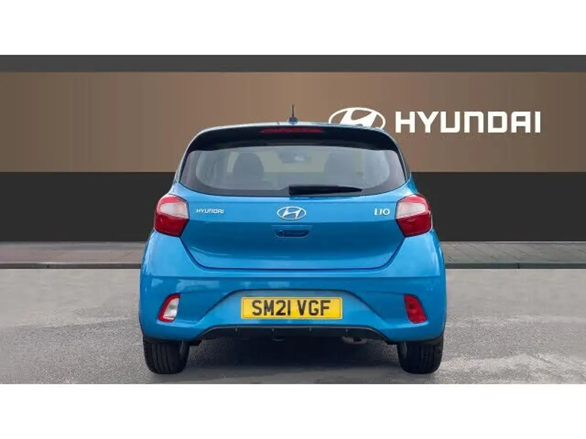 2021-hyundai-i10-12-se-connect-big-5