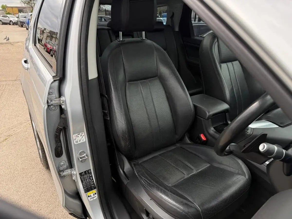 2017-land-rover-discovery-sport-20td4-hse-180ps-station-wagon-auto-big-14