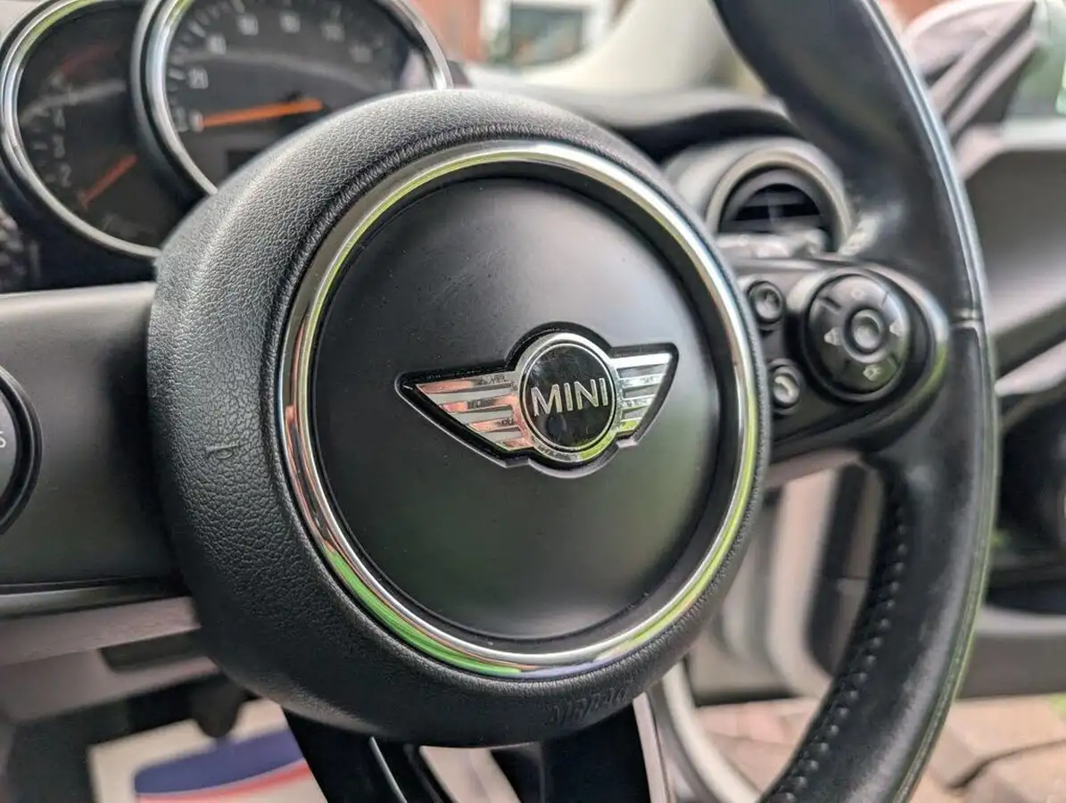 2014-mini-cooper-20td-cooper-sd-170bhp-ss-hatchback-3d-big-29