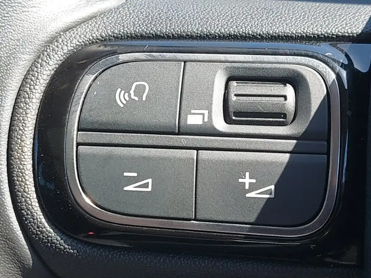 2023-citroen-c5-aircross-12-puretech-c-series-edition-130ps-ss-big-15