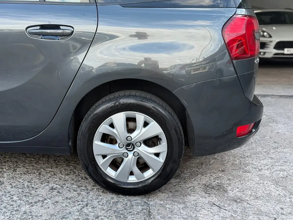 2014-citroen-grand-c4-picasso-16e-hdi-vtr-115ps-big-48
