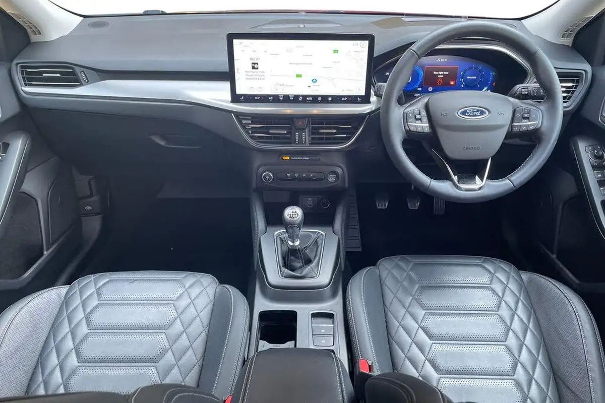 2022-ford-focus-10t-titanium-vignale-155ps-hybrid-mhev-hatchback-big-8