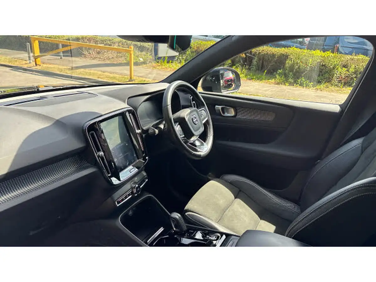 2020-volvo-xc40-20td-d3-r-design-geartronic-big-8